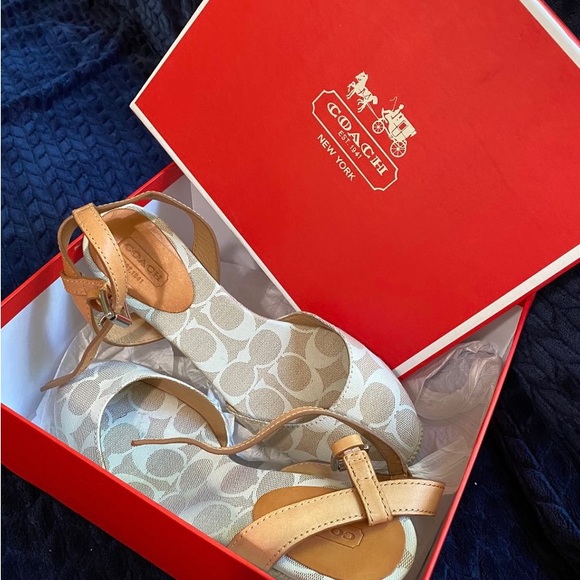 Coach Wedges - Picture 2 of 5